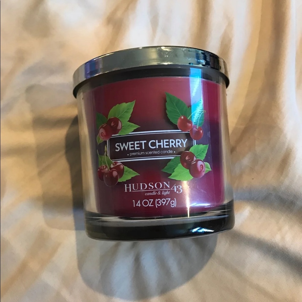 Hudson candle